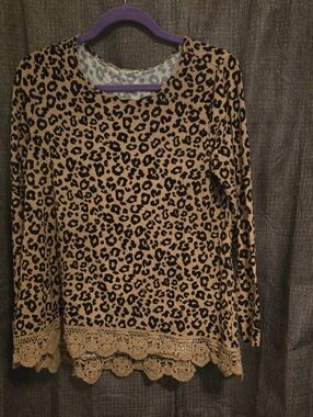 Leopard Print Long Sleeve Top with Crochet Hem